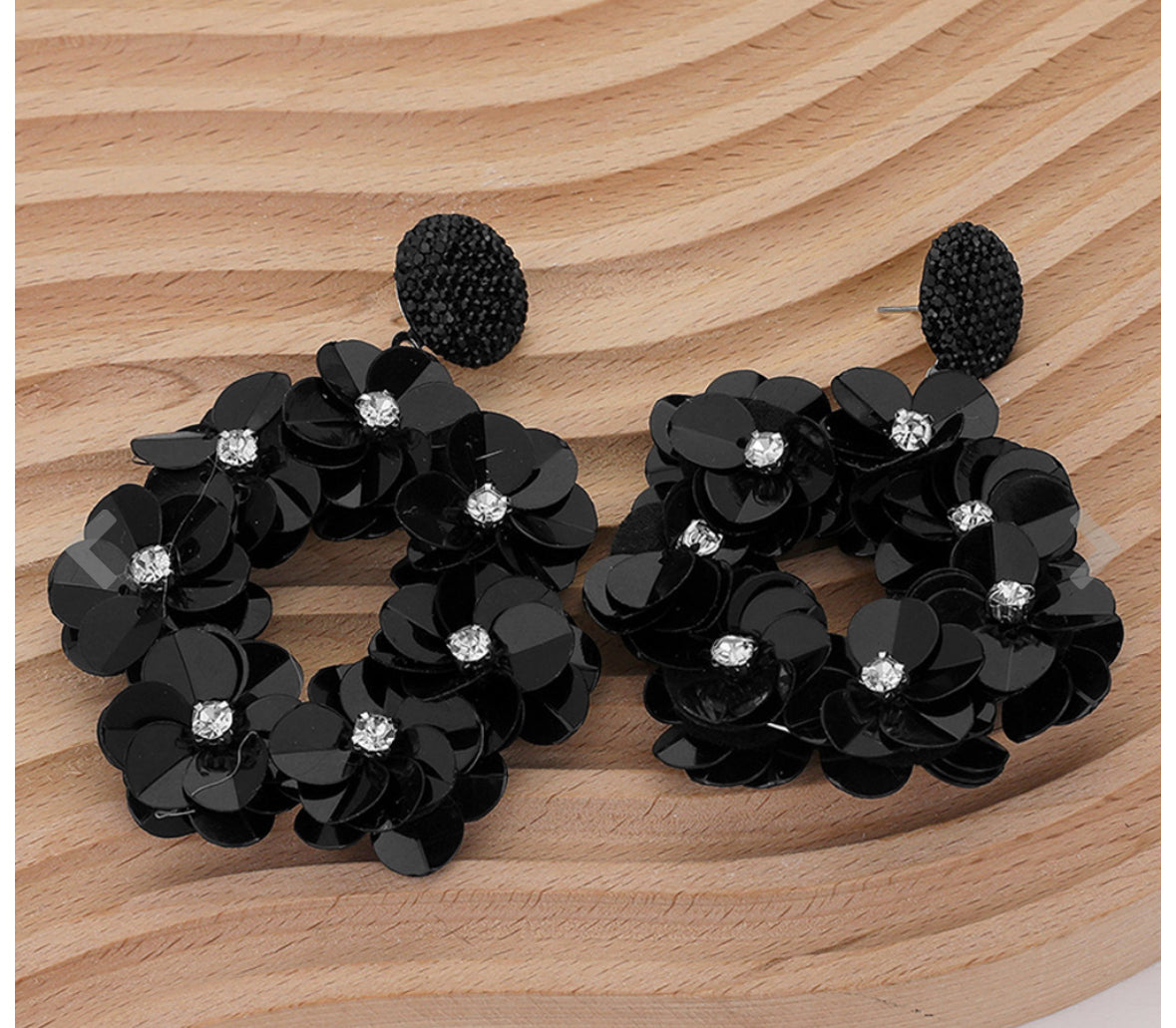 Flower Sequin Wreath Dangle Earrings
