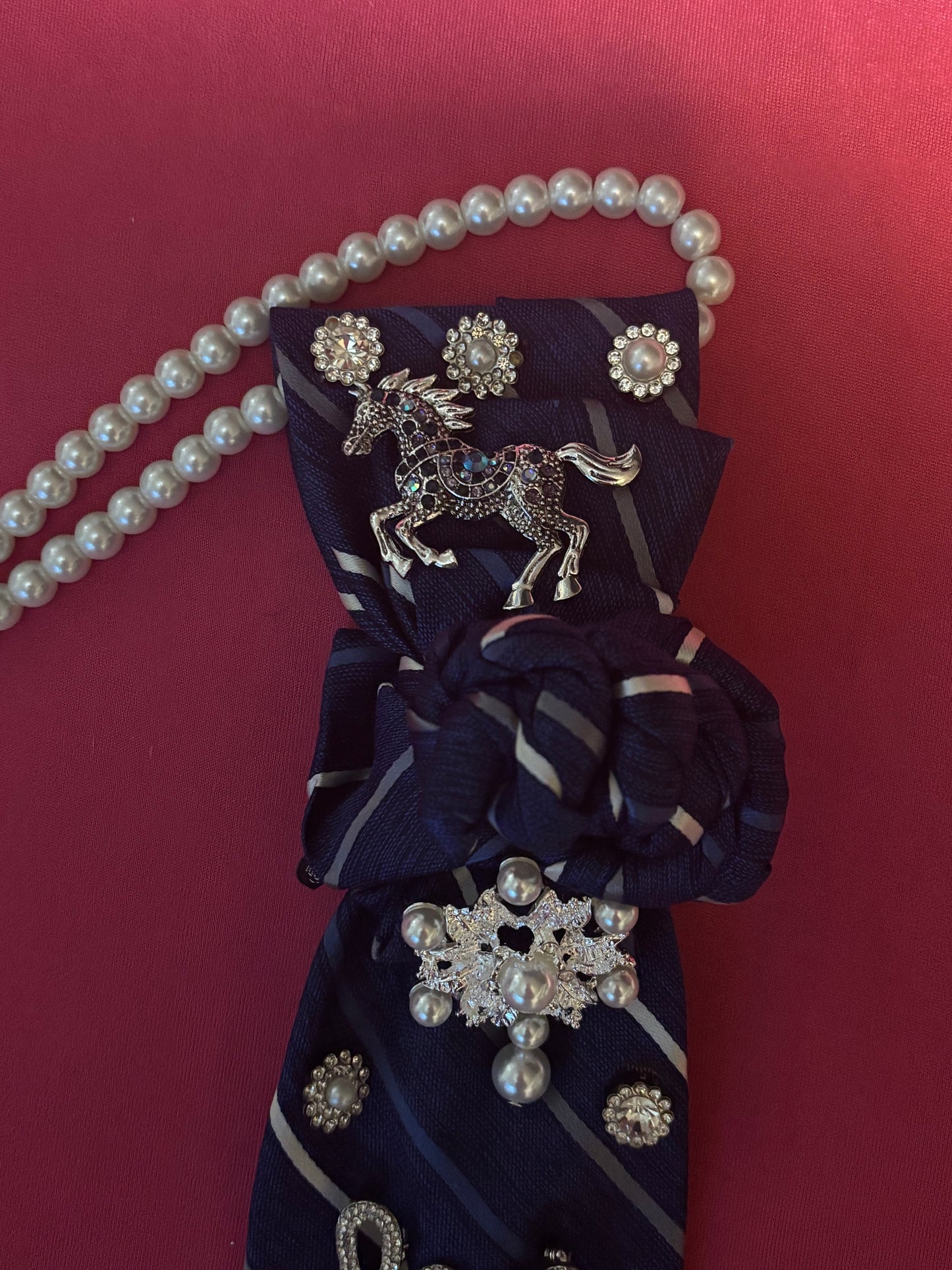 “Derby Day Elegance Luxe Statement Tie – Midnight Winner Edition”