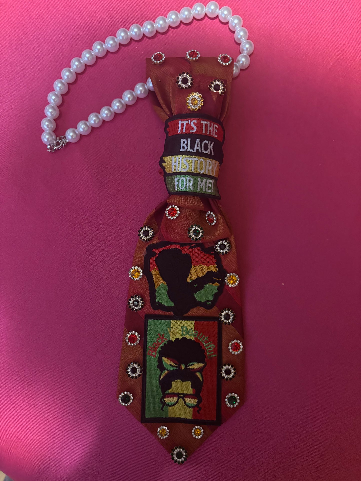 “Black History Royalty” Statement Tie