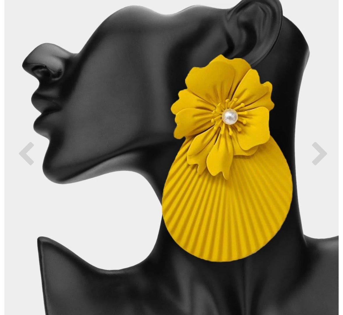 Sunflower Chic Statement Drops