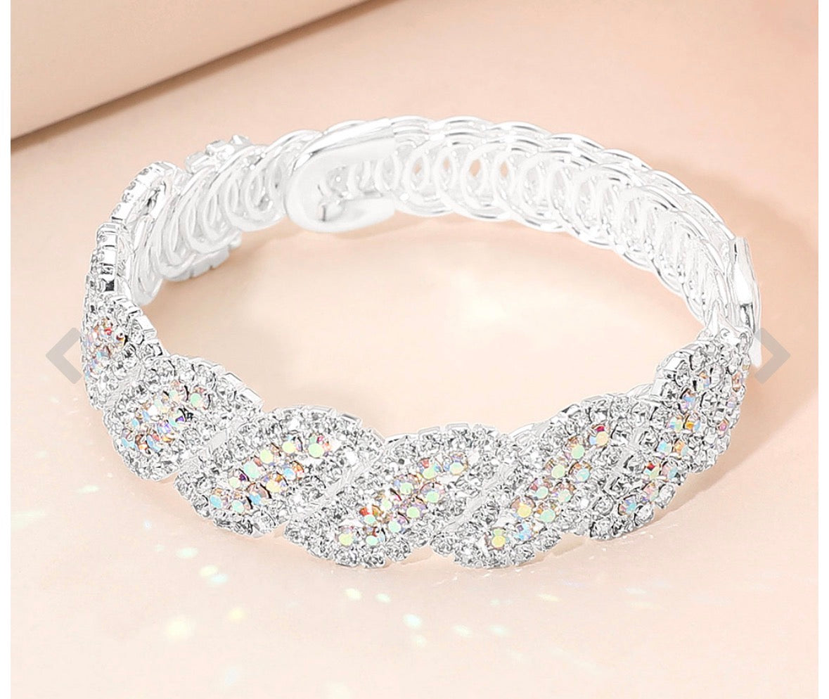 The Diamond Luxe Leaf Bracelet (Silver)