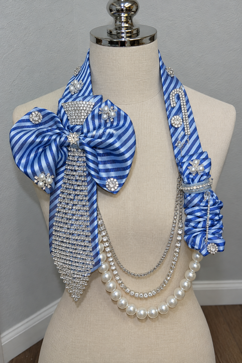The Sapphire Heiress | Luxury Crystal & Pearl Statement Tie Necklace