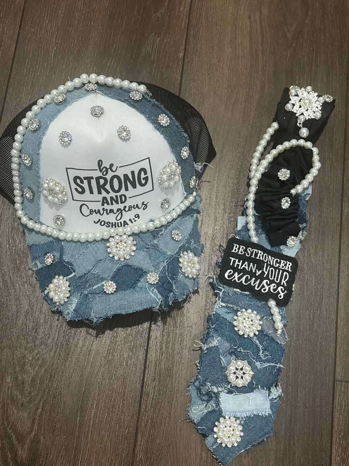 “COURAGEOUSLY GLAM”

ONE OF ONE EXCLUSIVE | SIGNATURE DENIM & PEARL COLLECTION