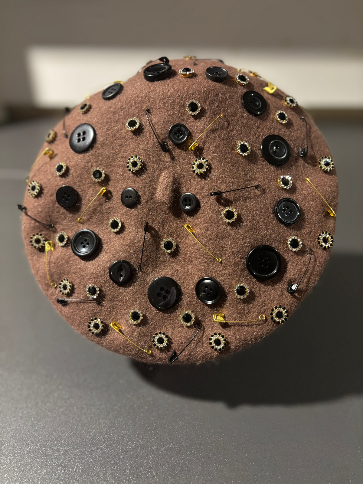 The “Pinned in Glam” Statement Beret