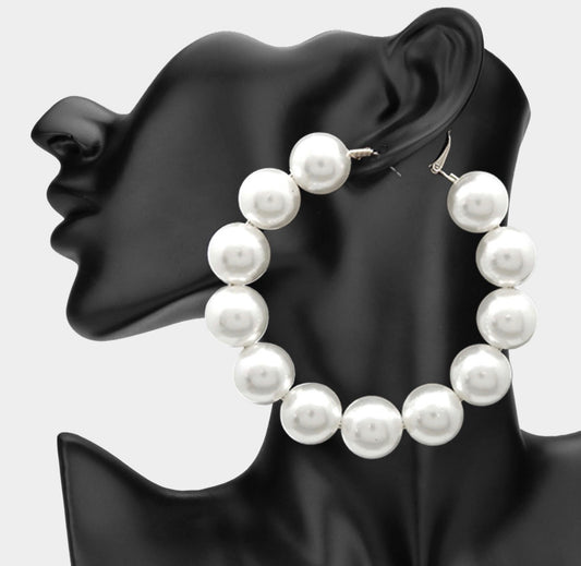 ✨ 

Timeless Pearl Luxe Hoops