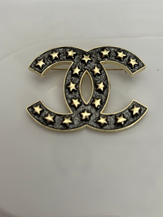 Galaxy Gold CC Brooch – Black Glitter with Star Accents