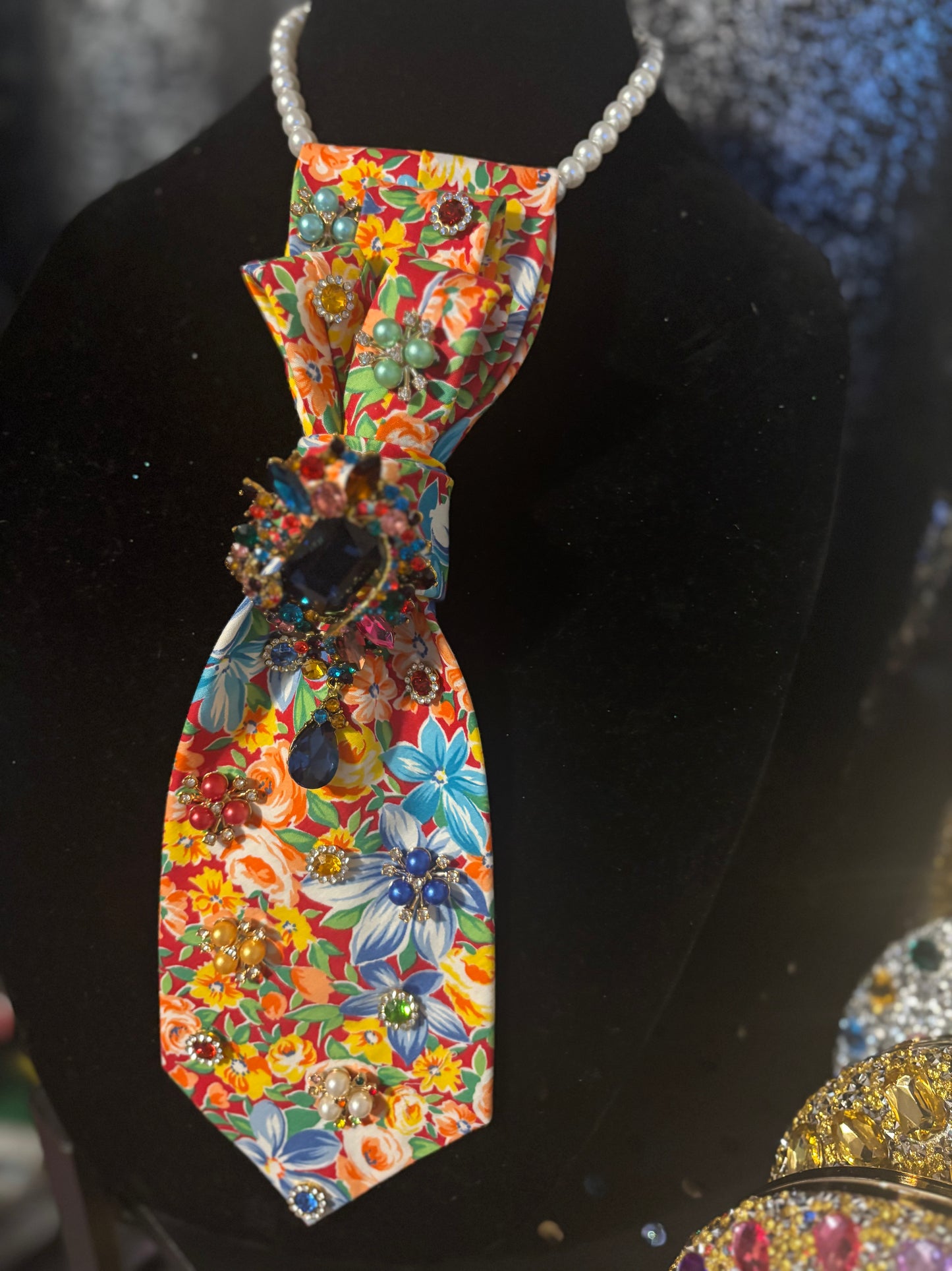 “Garden Royale Luxe Statement Tie – Bloom & Brilliance Edition