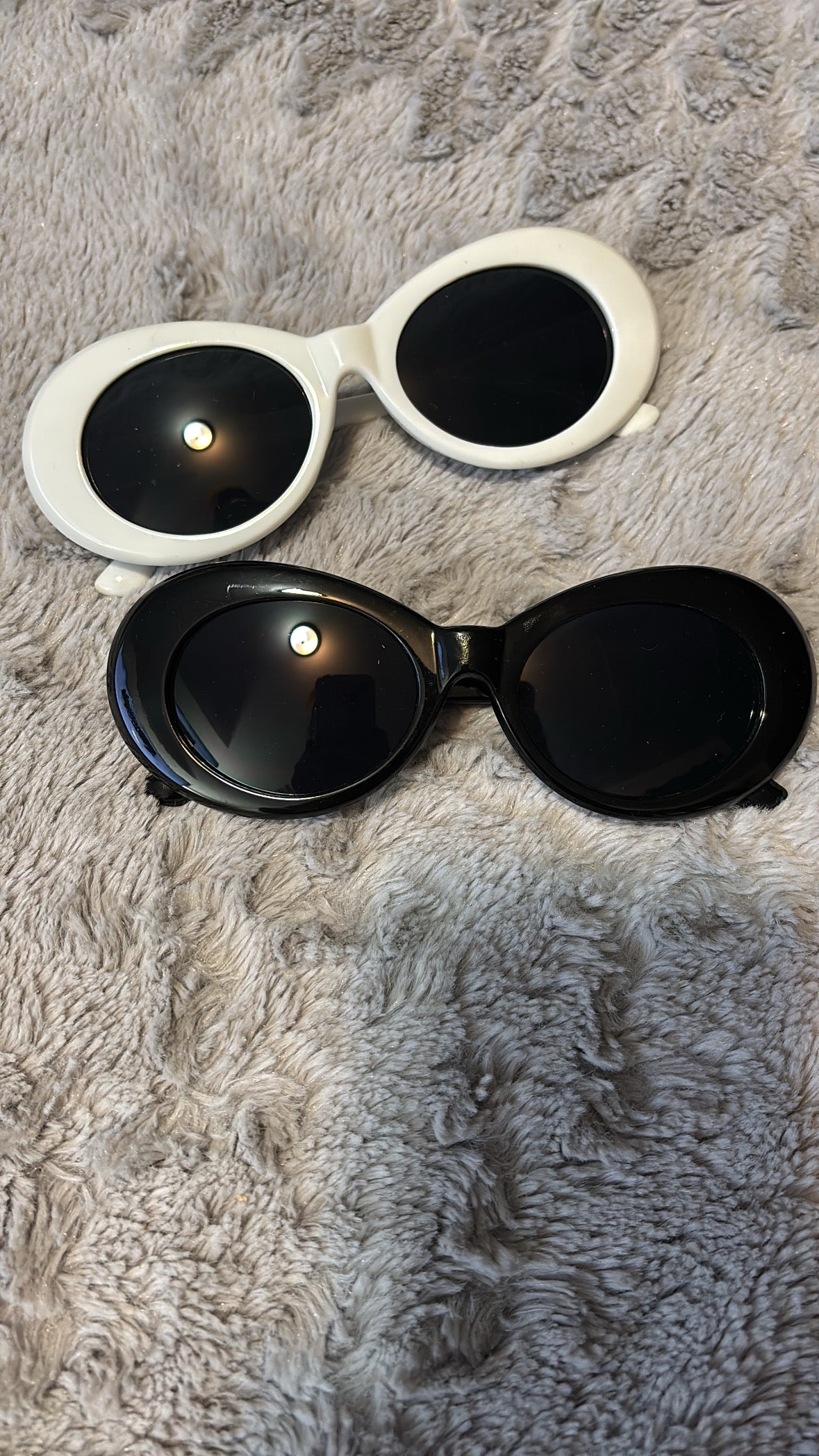 The Luxe Line: Noir + Blanc