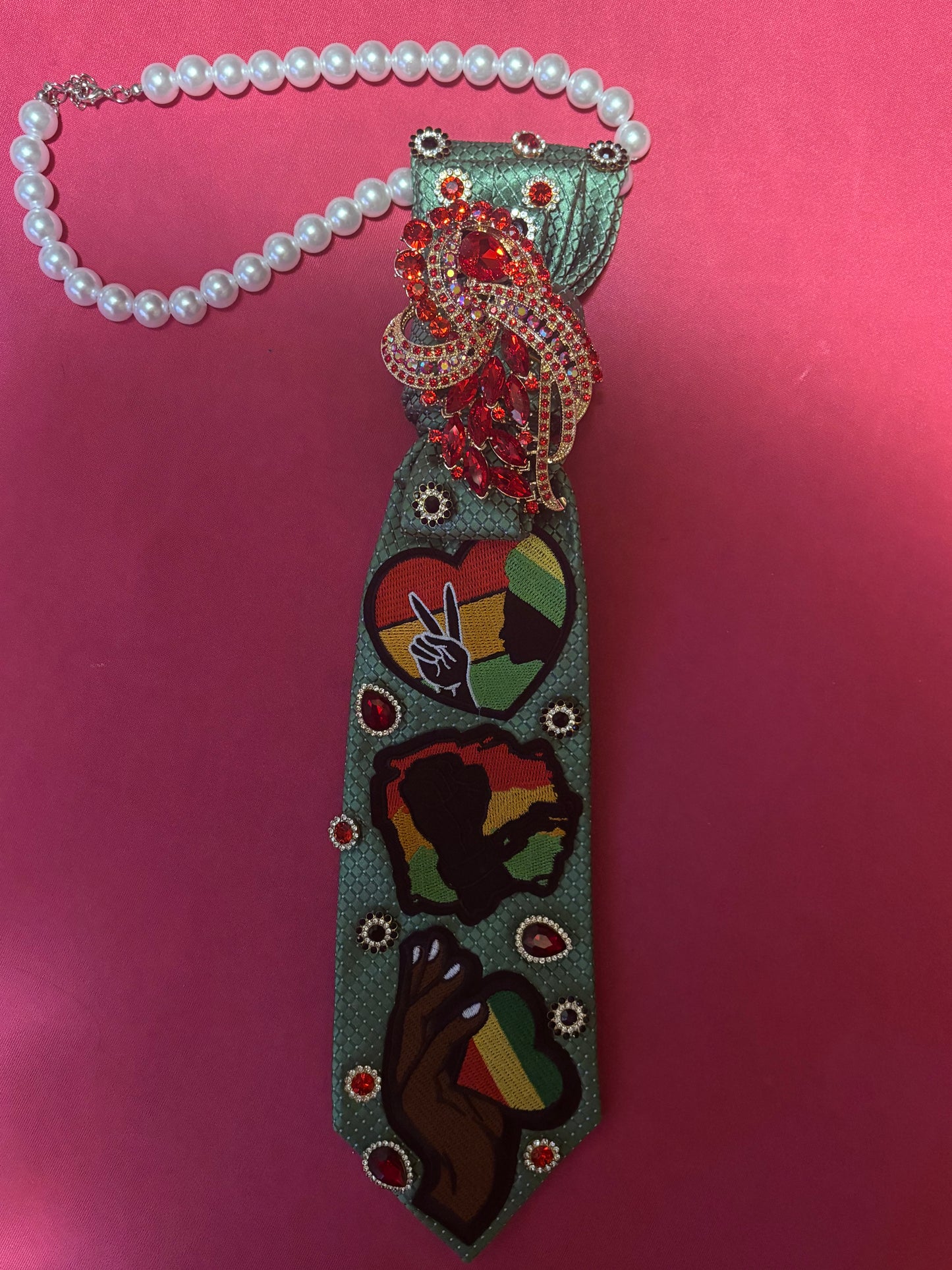 “Royal Roots Statement Tie – Garnet Glow Edition”