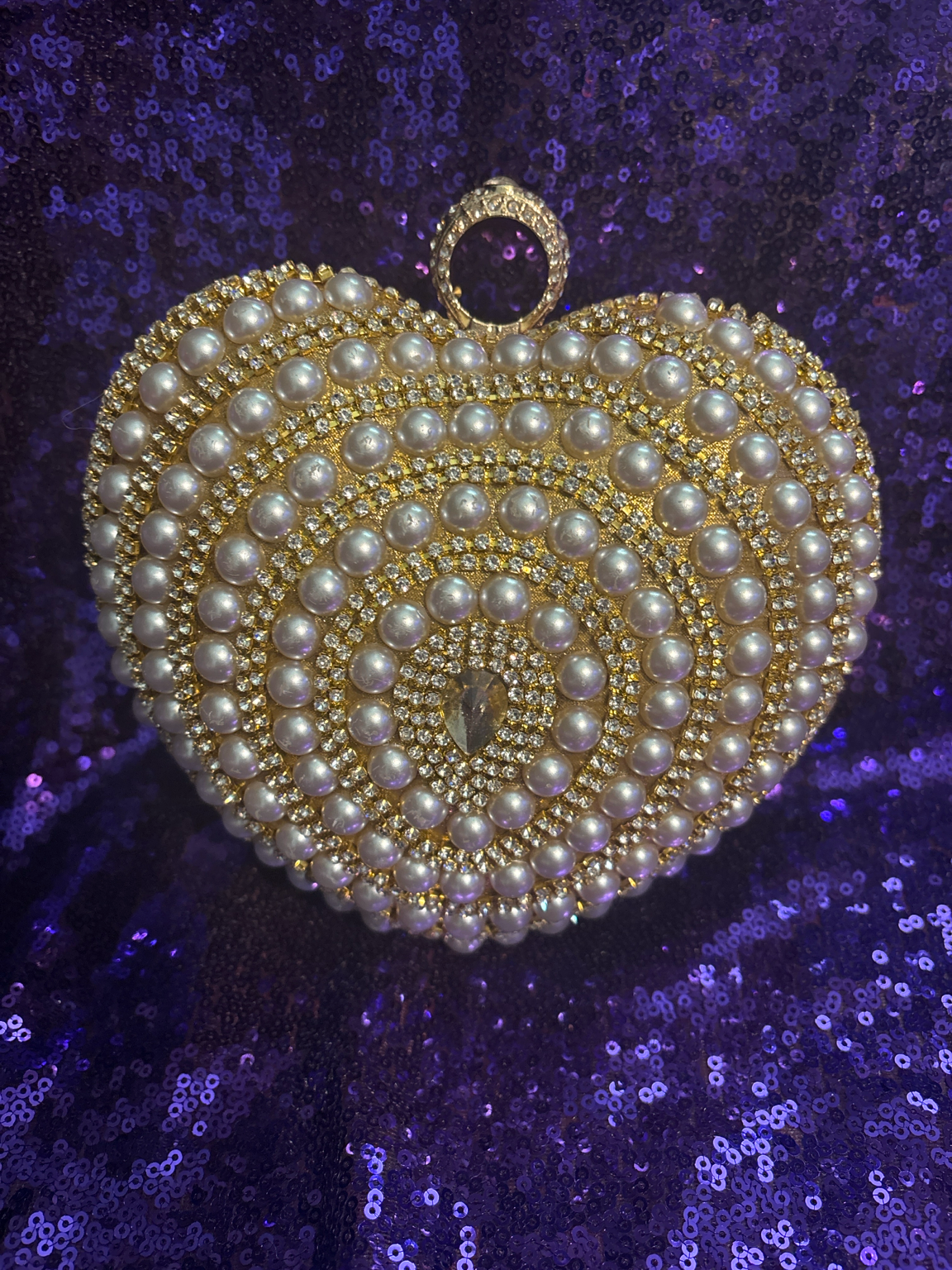 Pearl Royale Heart Glam Clutch