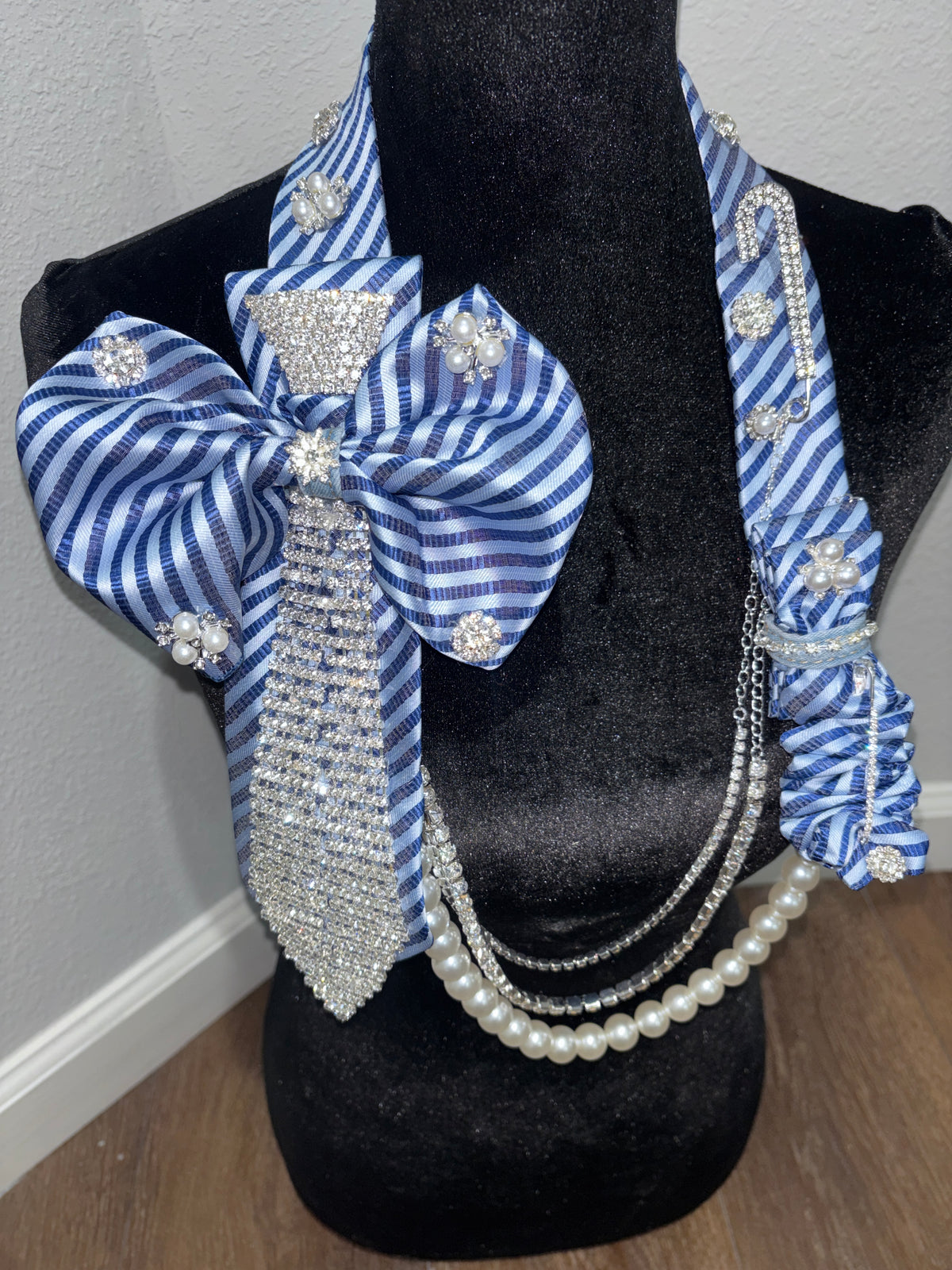 The Sapphire Heiress | Luxury Crystal & Pearl Statement Tie Necklace