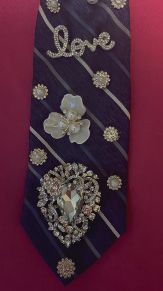 “Derby Day Elegance Luxe Statement Tie – Midnight Winner Edition”