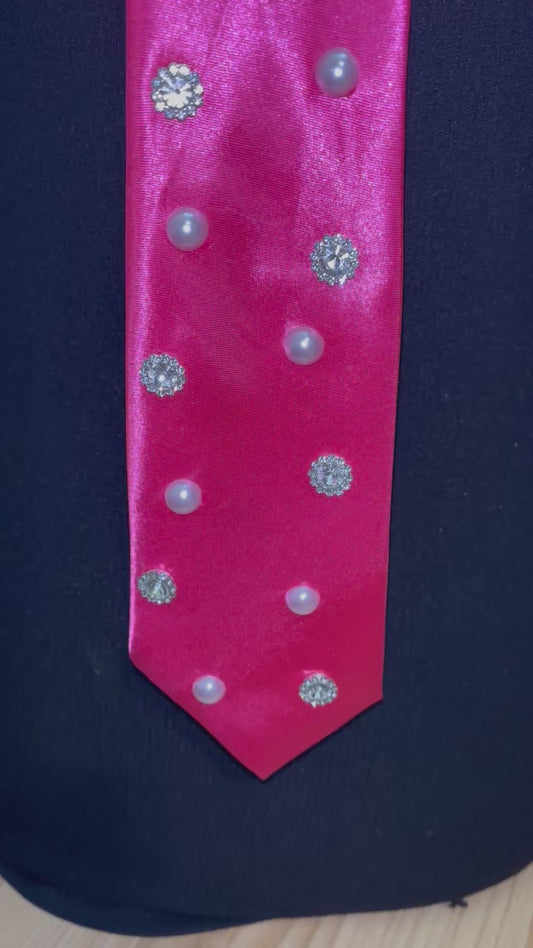 💖 Pink Radiance Crystal Necktie